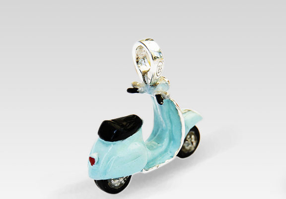 Vespa smalto su argento 925
